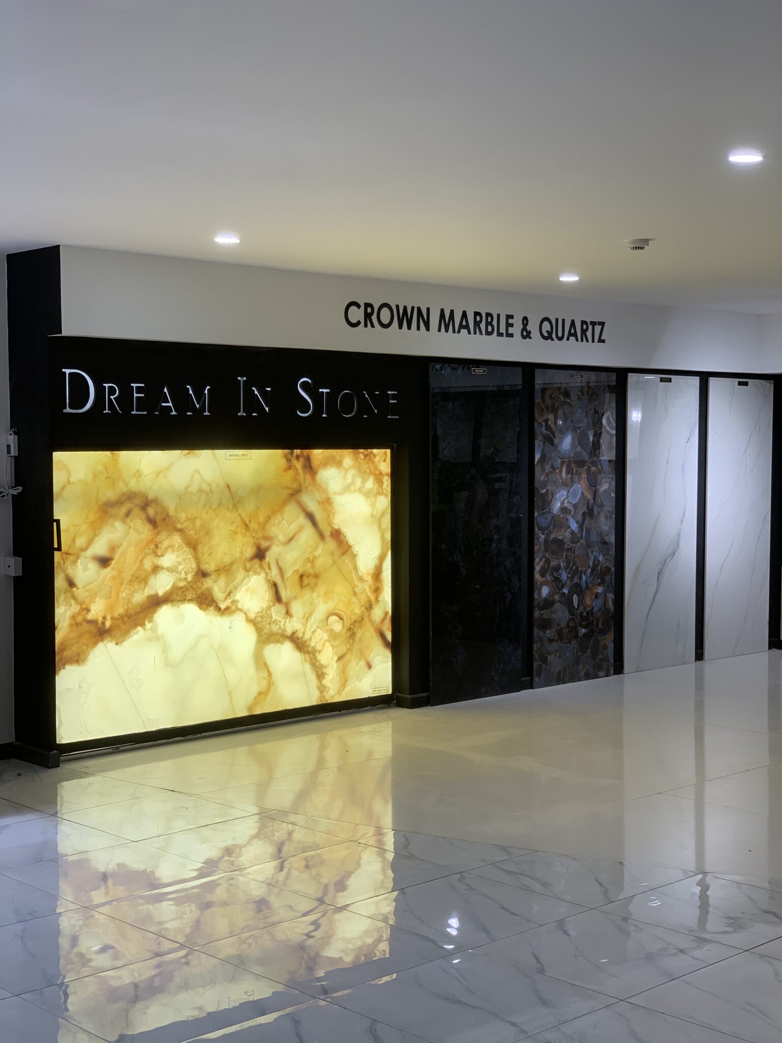 Crown PLC – Complete Interior Fit-out & Joinery